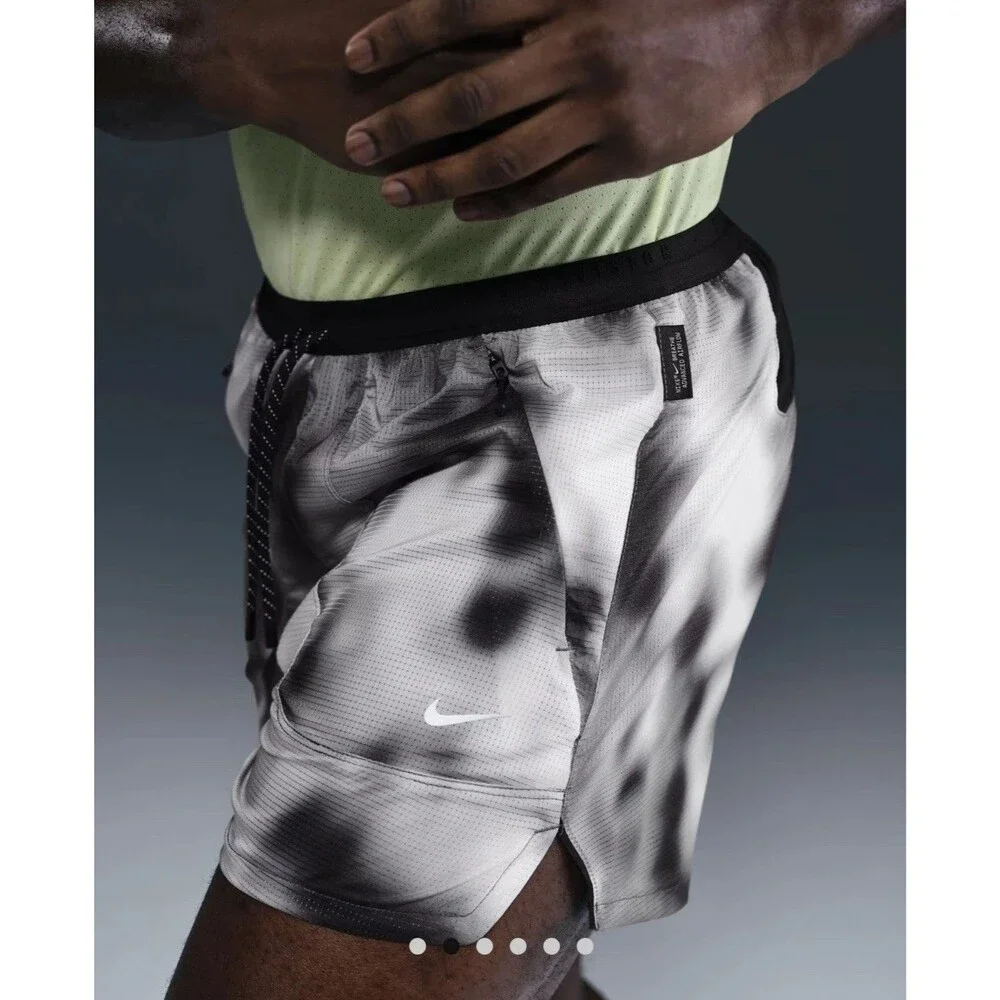 Nike Running Division Breathe Dri-FIT ADV 4'' Running Shorts Men Small HJ4150010
